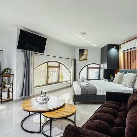 Super Views Apartament Larnaca