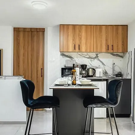 Super Views 아파트 *